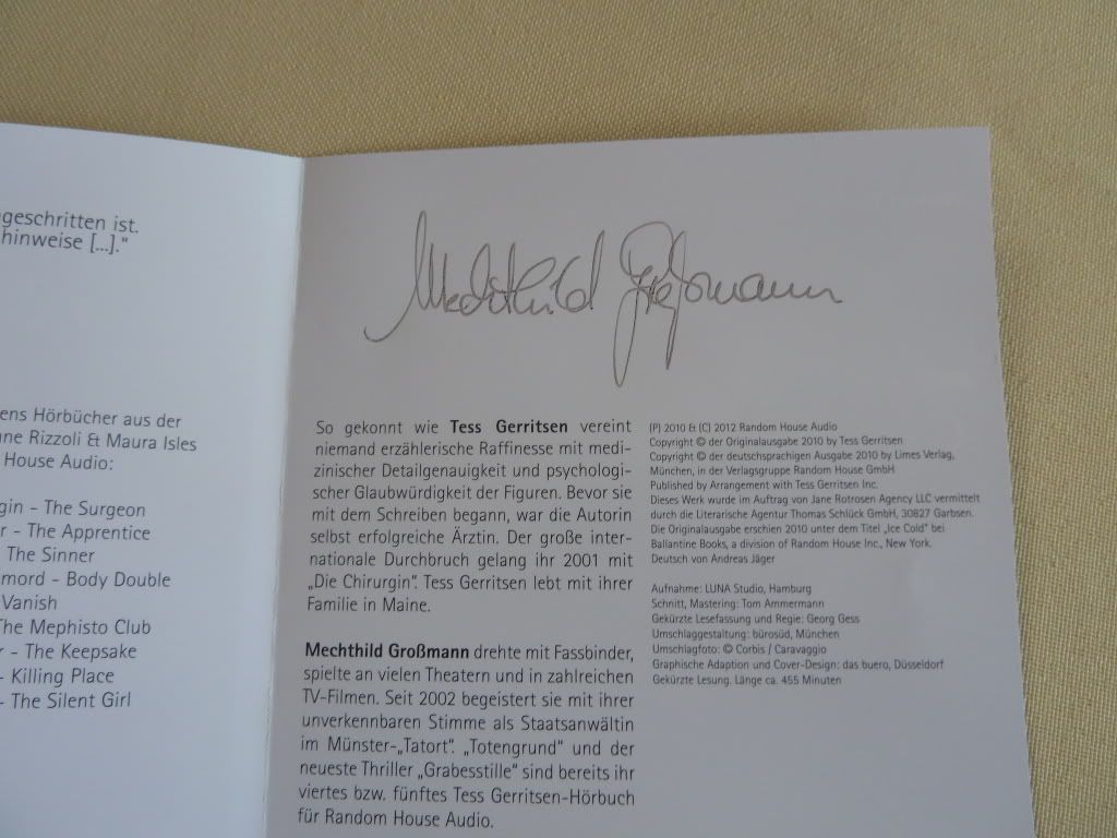 Auch über die Signatur von  Mechthild Großmann freue ich mich sehr. (Quelle: Privat)