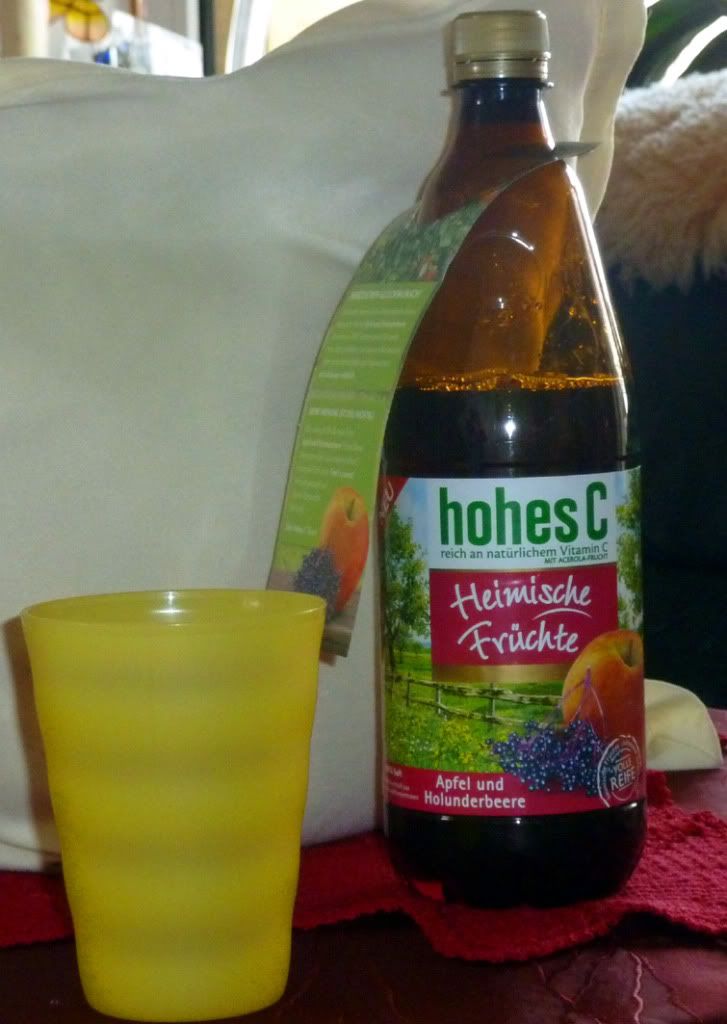 Flasche hohes C -Apfel und Holunderbeere