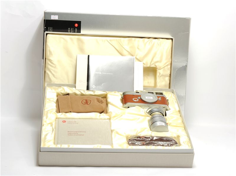 Leica MP Film Camera Hermes Edition w/Summicron-M 35mm F/2 Lens Leica MP Film Camera Hermes Edition w/Summicron-M 35mm F/2 Lens