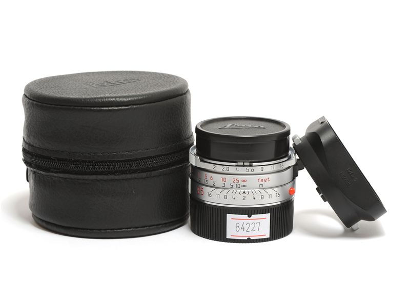 Leica Summicron-M 35mm F/2 Lens 7 Elements Type 4 Silver Version Leica Summicron-M 35mm F/2 Lens 7 Elements Type 4 Silver Version