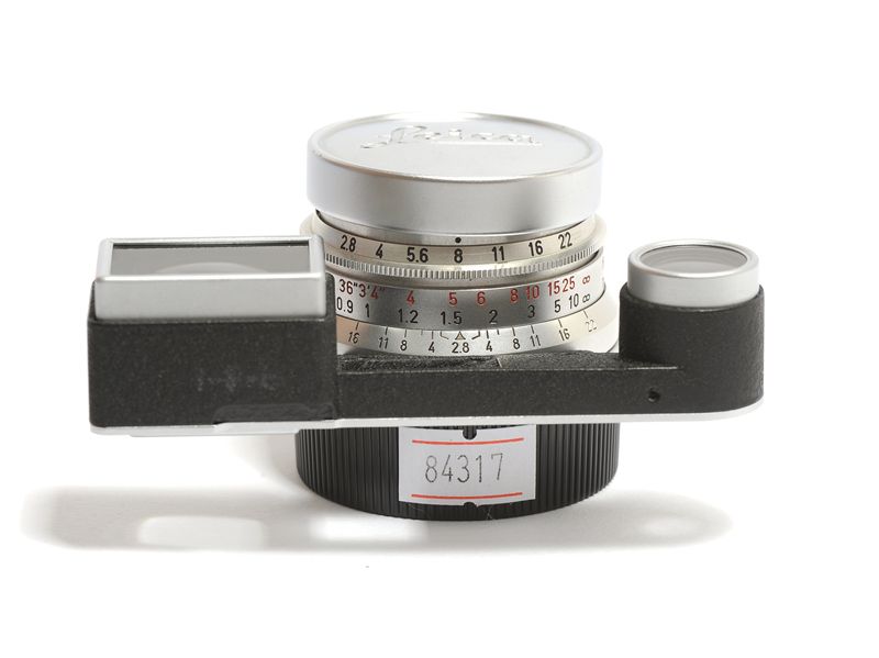 Leica Summaron M 35mm F/2.8 Lens w/Goggle Leica Summaron M 35mm F/2.8 Lens w/Goggle