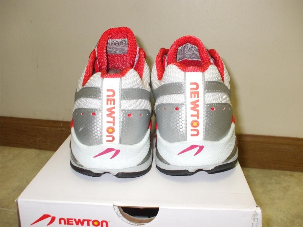 http://i1090.photobucket.com/albums/i364/bigwhitebelt/DSCF1112_zpsa179cb54.jpg