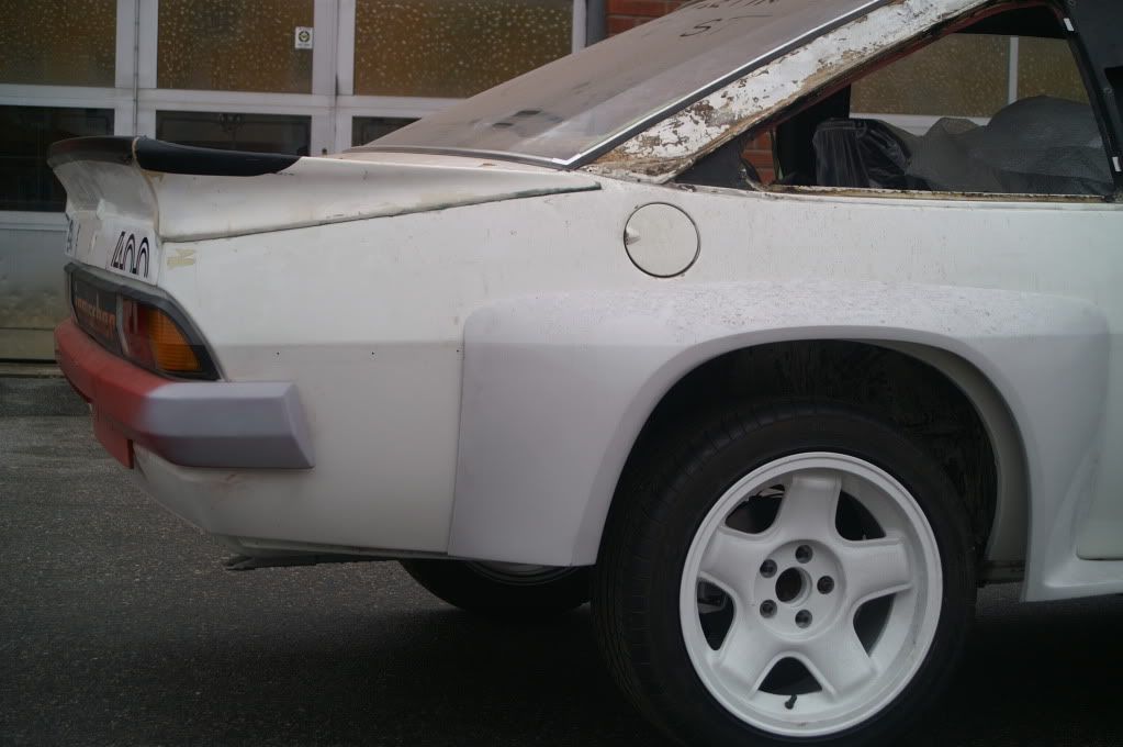 http://i1090.photobucket.com/albums/i366/GG-CJ956/Opel%20Manta%20B%20i400%20projekt/PICT4331.jpg