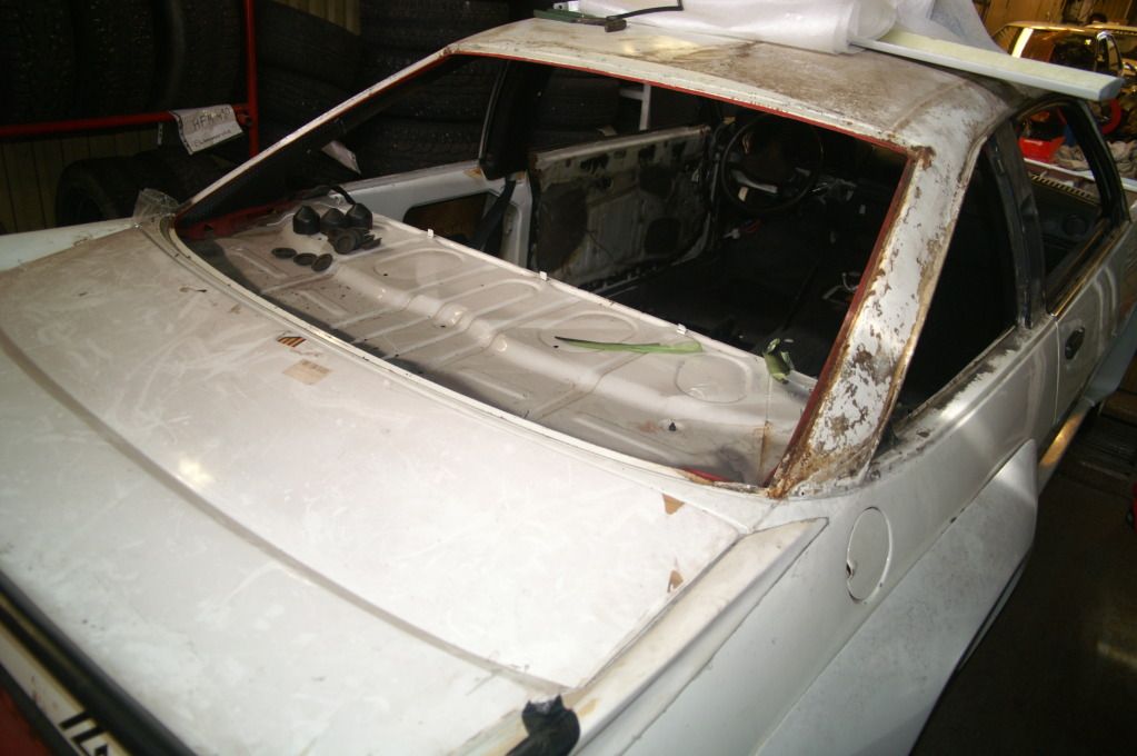 http://i1090.photobucket.com/albums/i366/GG-CJ956/Opel%20Manta%20B%20i400%20projekt/PICT4687.jpg