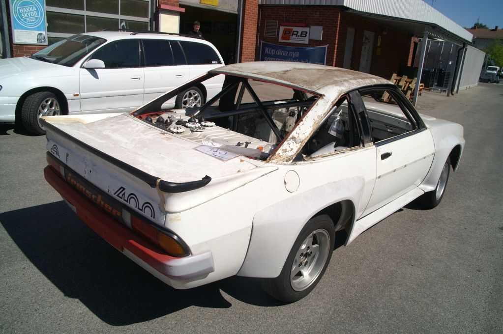 http://i1090.photobucket.com/albums/i366/GG-CJ956/Opel%20Manta%20B%20i400%20projekt/PICT4895.jpg