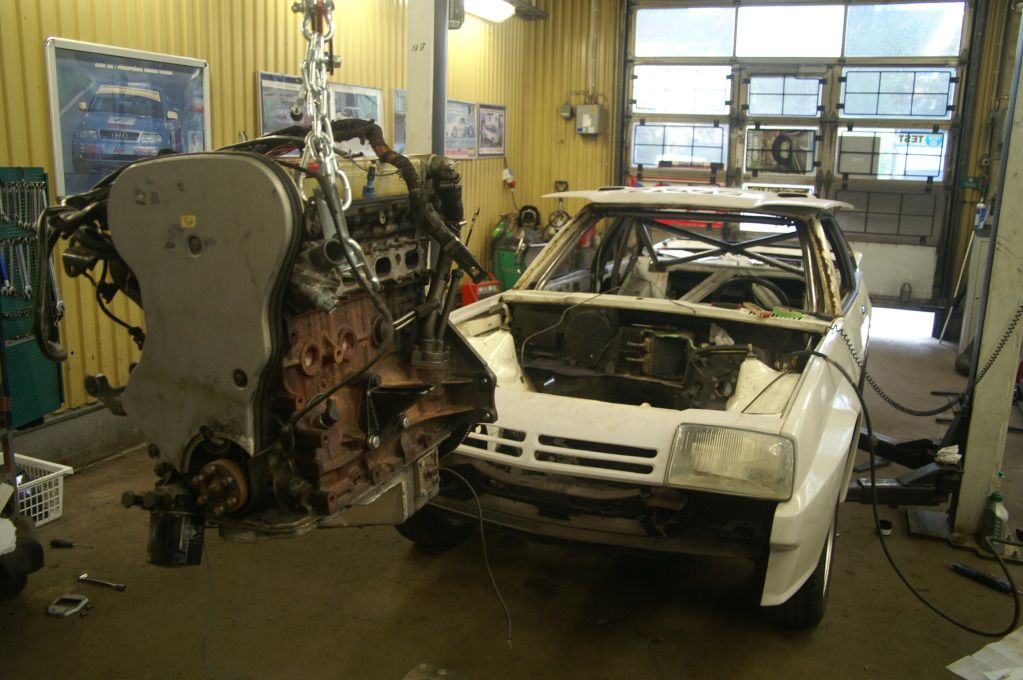 http://i1090.photobucket.com/albums/i366/GG-CJ956/Opel%20Manta%20B%20i400%20projekt/PICT5088.jpg
