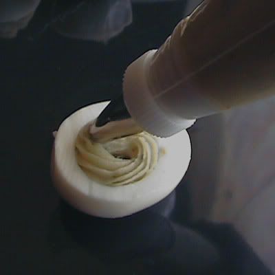 como preparar huevos rellenos con purée de papa