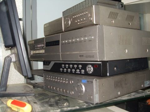 Cần bán đầu ghi camera, máy fax panasonic,máy bơm.....