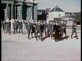 PDVD 032 4 - Auschwitz, los nazis y la solucion final [BBC] (2004) [4 DVD5]