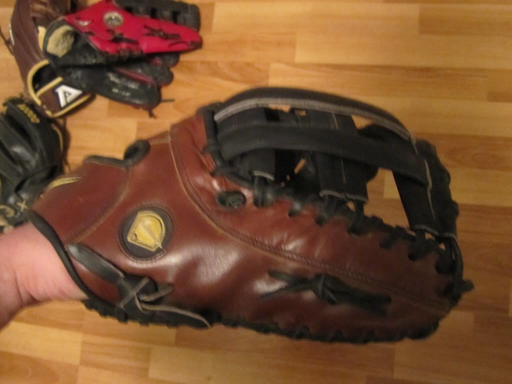 nike pro gold glove