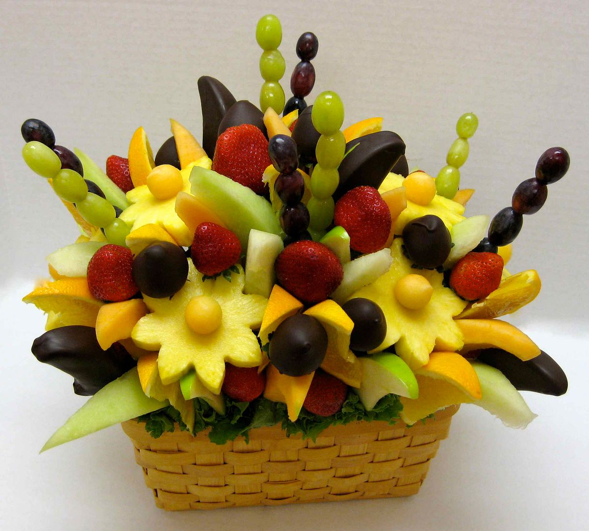  photo fruit-bouquet-wichita-impressive_zps14bc86ae.jpg